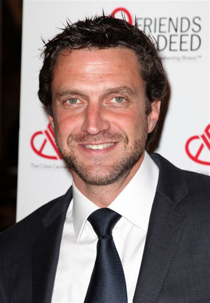 Raúl Esparza