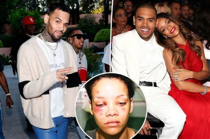 REPORTRihanna’s Navy (Which Includes Drake, Obvs) Comes for Chris Brown After He Creeps on Her Instagram!
