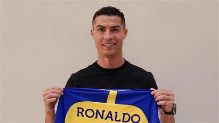 ¿Ronaldo habla inglés? – Celebrity.fm