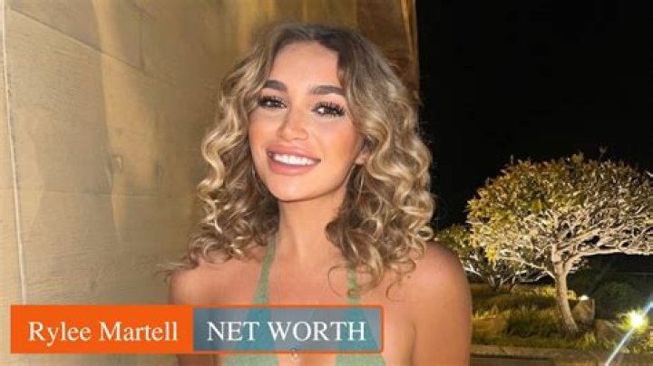 Rylee Martell (Instagram Star) - Age, Birthday, Bio, Facts, Family, Net Worth, Height & More