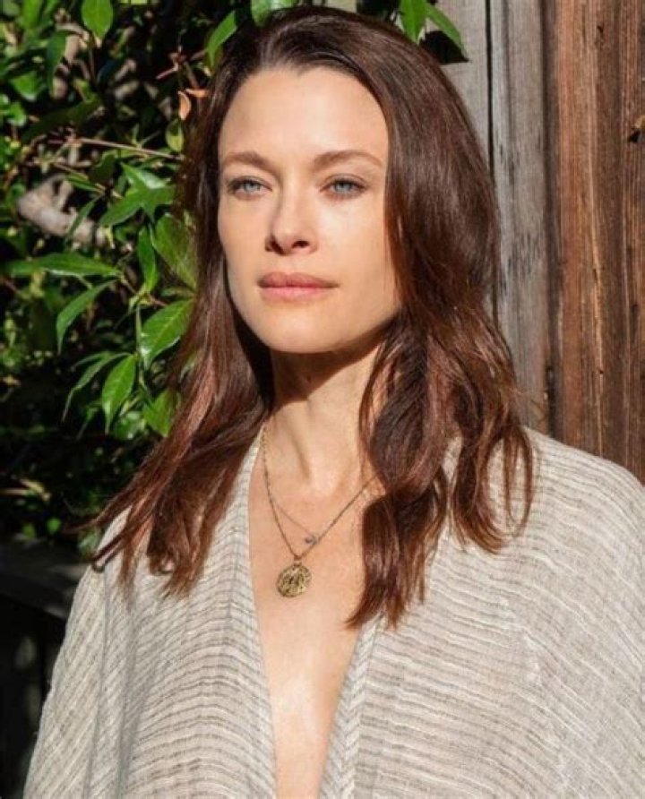 Scott Thompson Biography, Age, Height, Wife, Net Worth, Family