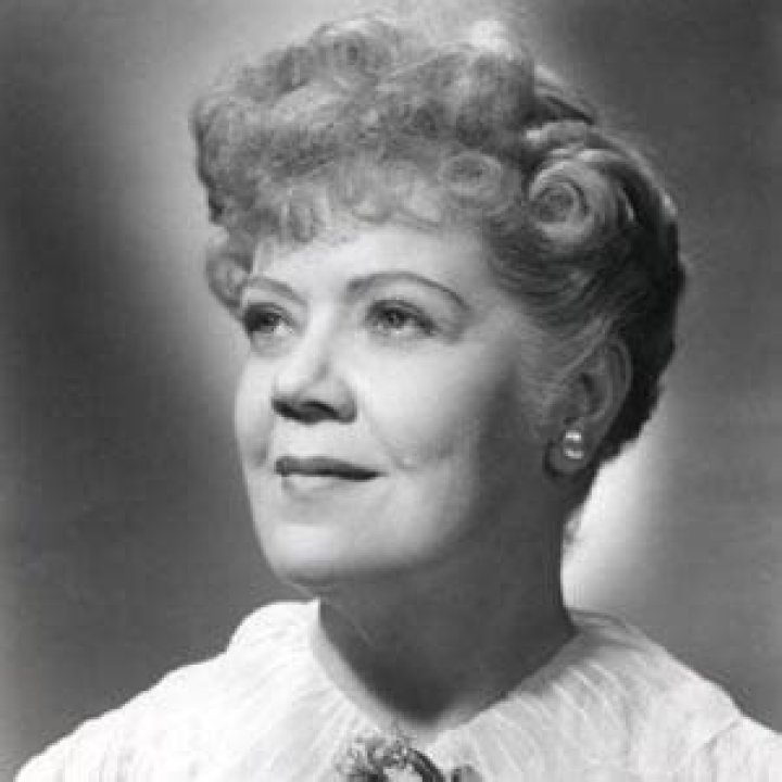 Spring Byington (TV Actress) - Age, Birthday, Bio, Facts, Family, Net Worth, Height & More