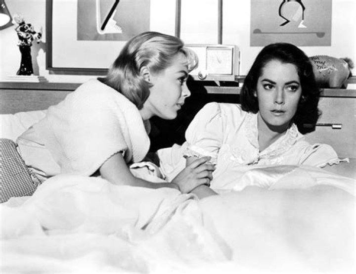 Susan Kohner Biography, Age, Height, Husband, Net Worth, Family