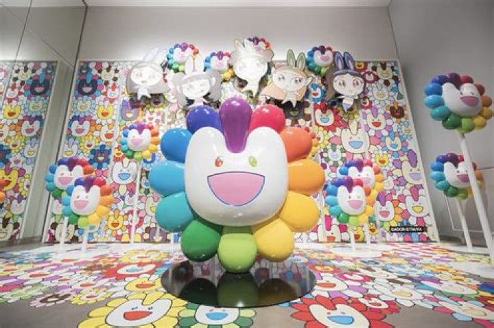 Takashi Murakami (Pop Artist) - Age, Birthday, Bio, Facts, Family, Net Worth, Height & More