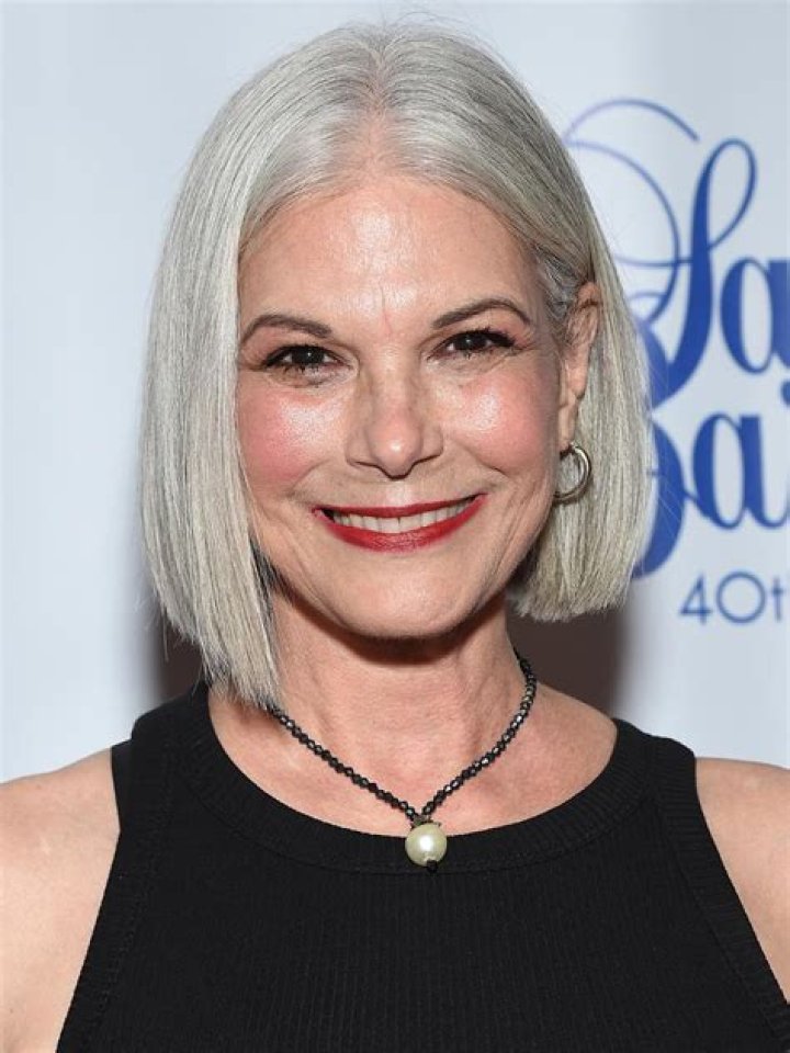 Terri Garber (TV Actress) - Age, Birthday, Bio, Facts, Family, Net Worth, Height & More