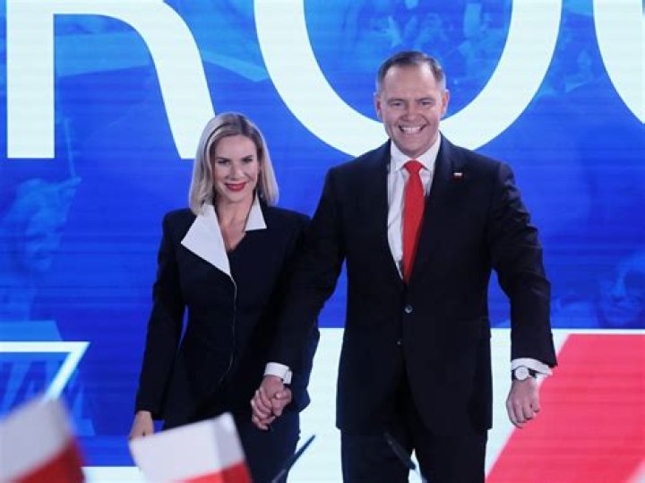 Valerie C. Robinson (Family Member) - Wiek, urodziny, bio, fakty, rodzina, wartość netto, wzrost i więcej