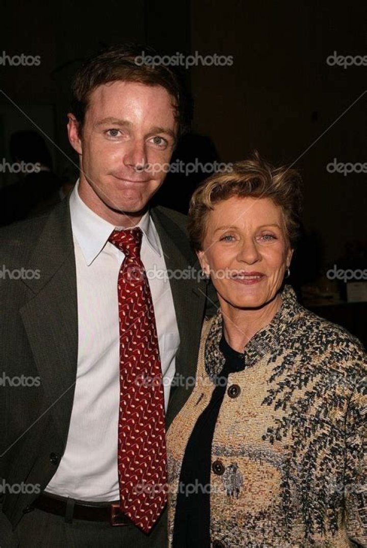 What happened to Mackenzie Astin ear? – Celebrity.fm – #1 Official Stars, Business & People Network, Wiki, Success story, Biography & Quotes