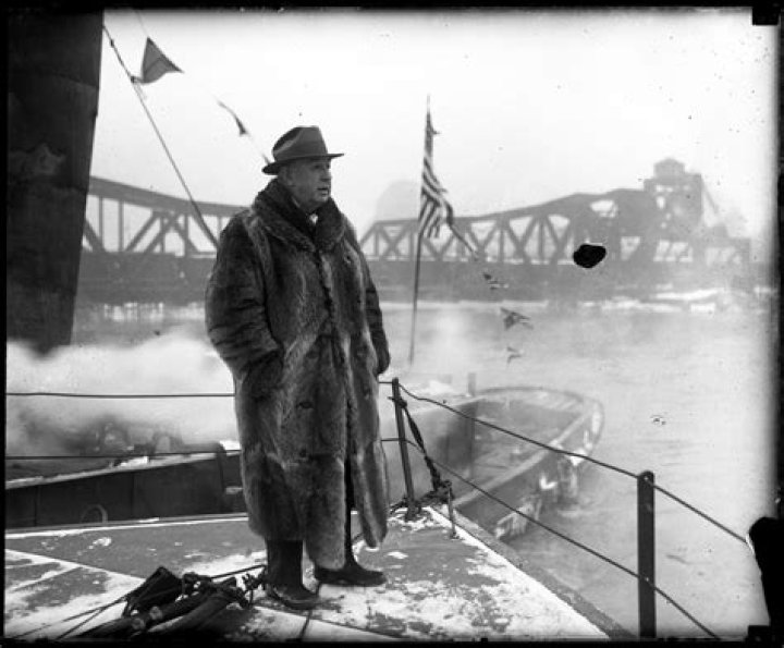 William Hale Thompson Biography, Age, Height, Wife, Net Worth, Family