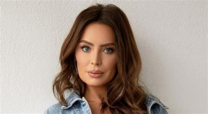 Yoanna House Biography, Age, Height, Husband, Net Worth, Family